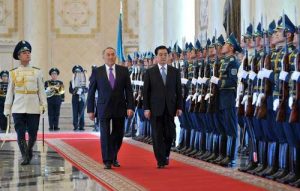 Official reception of Chinese President Hu Jintao by Kazakhstan President Nursultan Nazarbayev in Astana, Kazakhstan, on June 12 2010 (http://www.akorda.kz)