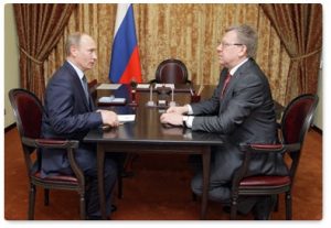 Vladimir Putin meets with Deputy Prime Minister and Finance Minister Alexei Kudrin (Photo: premier.gov.ru)