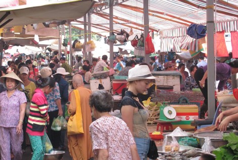 A market in Ho Chi Minh City, Vietnam (Photo courtesy of the author)