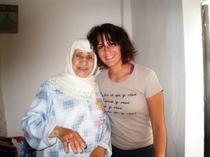 The author with Fatima Hajj at Mieh-Mieh Palestinian refugee camp in Saida, Lebanon. Three days before the Nakba survivor’s death. (Photo: Zeinab Hajj)