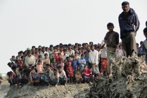 Displacement and discrimination continue to affect Rohingya (Evangelos Petratos EU/ECHO January 2013)