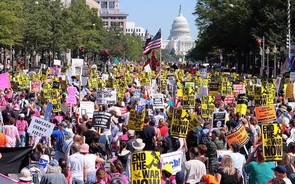 Public vs. Media on War