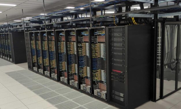 CoreWeave (NASDAQ: CRWV) vs Netflix (NASDAQ: NFLX) Stock: Two Very Different Kinds of Trouble