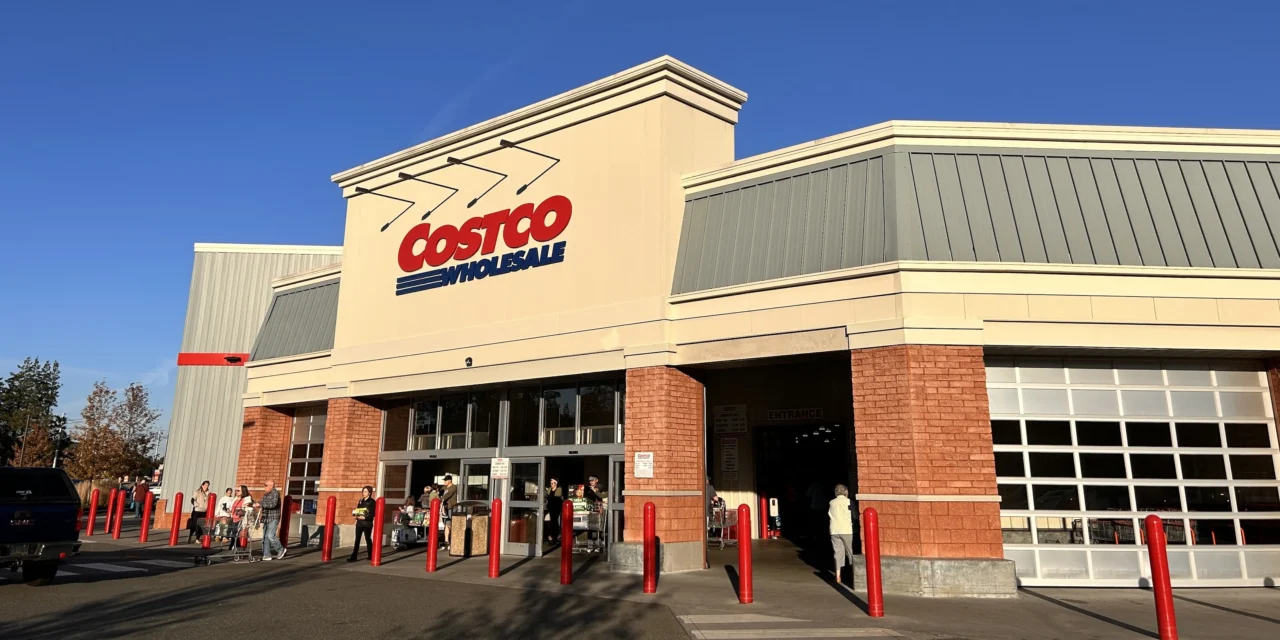 Costco’s (COST) Grocery Pricing Edge Over Walmart (WMT) and Rivals Gets Sharper as Household Budgets Stay Tight