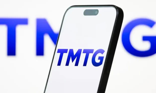 DJT Stock Trades Roughly Flat as Bitcoin Treasury Strategy and Truth Social Spin-Off Plan Define Company Transition