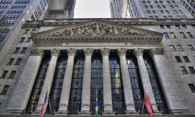 NYSE Stock Price Roundup: ORCL, APLD, BA, QBTS and RIVN Face Differing Fortunes