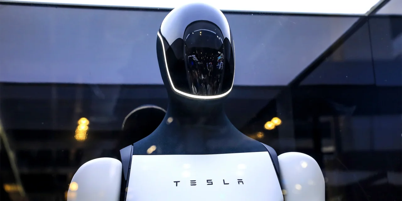 Tesla (TSLA) Earnings Call Reveals $25 Billion Capex Plan for AI, Optimus Robots and Cybercab as Stock Retreats