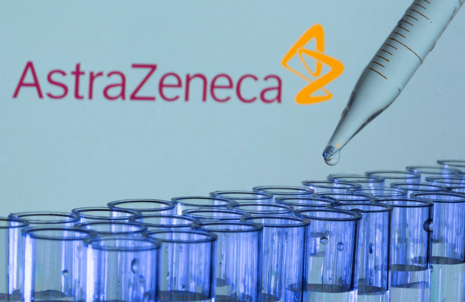 AstraZeneca [LSE: AZN] Shares Edge Higher After Winning NHS Approval for First Immunotherapy in Stomach Cancer