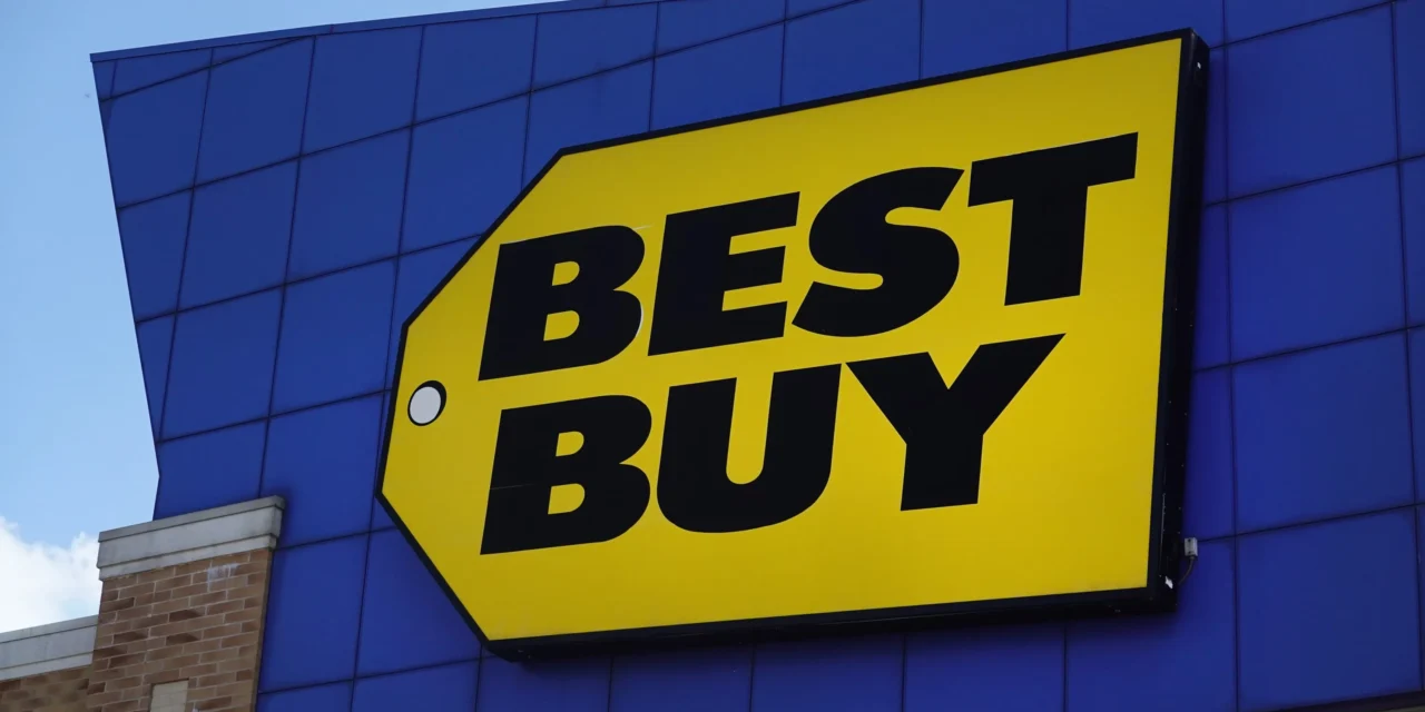 Best Buy (NYSE: BBY) Q1 Results In Focus As MacBook Neo Launch And Tax Refunds Set To Drive Sales