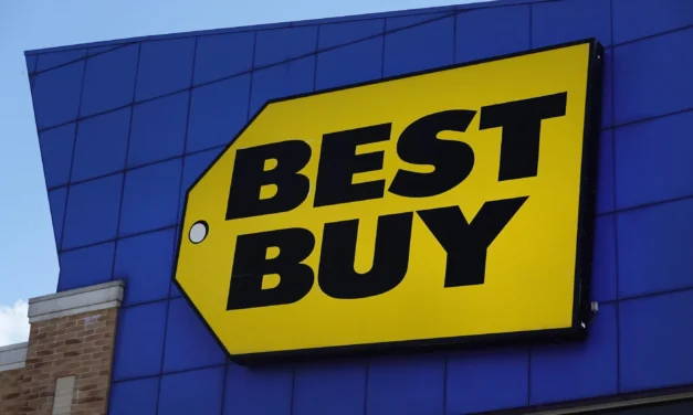 Best Buy (NYSE: BBY) Q1 Results In Focus As MacBook Neo Launch And Tax Refunds Set To Drive Sales