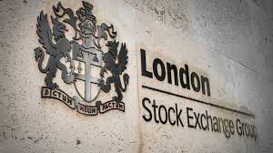 FTSE 100 Holds Flat as Strong UK GDP Data Competes with 3i Slump and Global Uncertainty