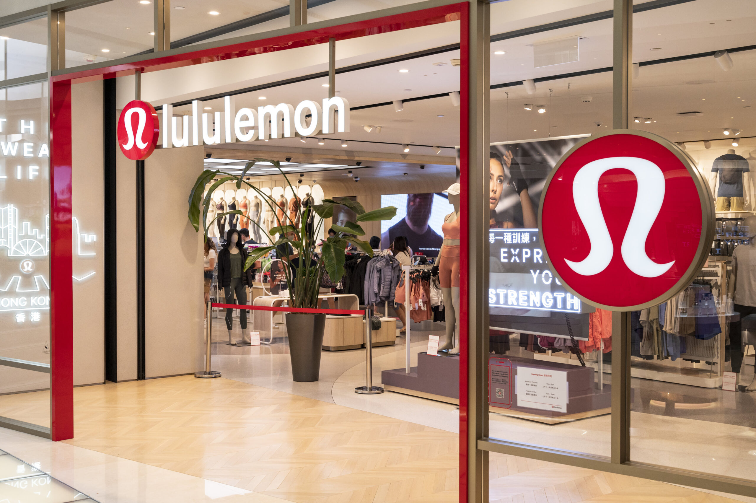 Lululemon (LULU) Reaches Settlement With Founder Chip Wilson As Two New Directors Prepare To Join Board