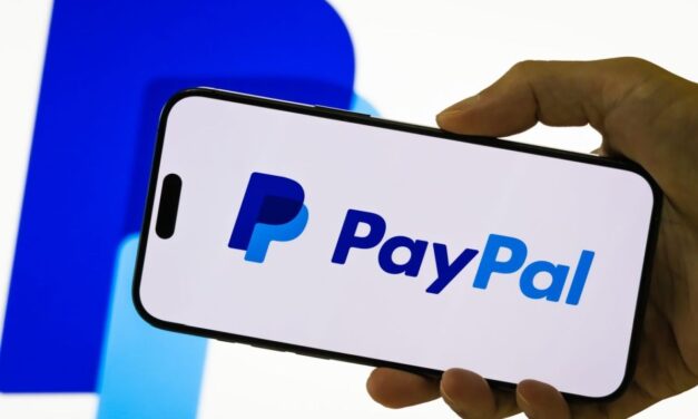 PayPal Holdings Inc. (NASDAQ: PYPL) Trades at $44 as Bond Offering and BigCommerce Deal Make News