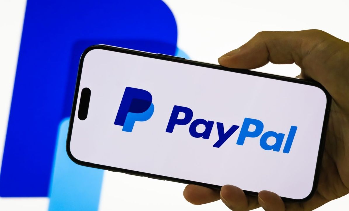 foreignpolicyjournal.com - Ewan Scott - PayPal Holdings Inc. (NASDAQ: PYPL) Trades at $44 as Bond Offering and BigCommerce Deal Make News