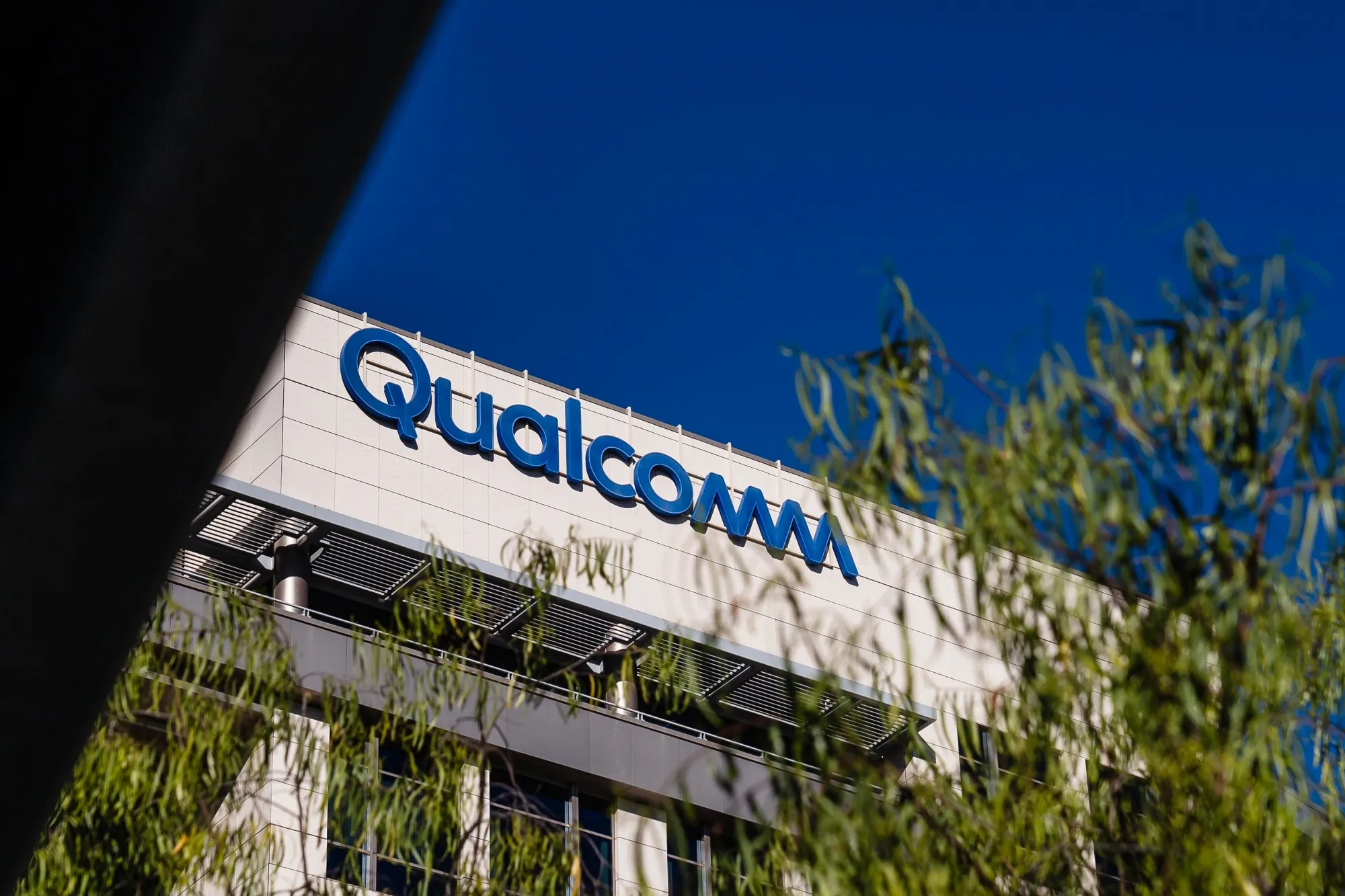 Qualcomm (NASDAQ: QCOM) Lands Biggest AI Deal In Its History As Automotive Revenue Hits Record High