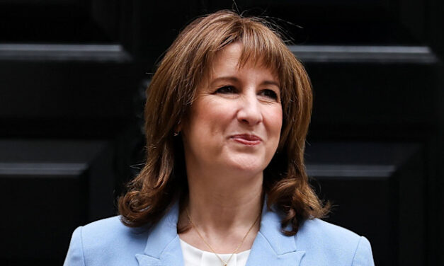 Rachel Reeves Plans HMRC Rule Change to Shield 600,000 Pensioners from Income Tax