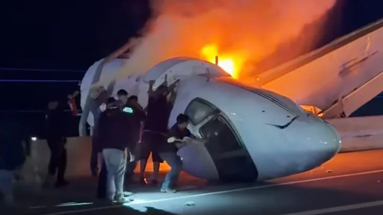 Private Jet Crashes On Texas Highway Near Laredo, Killing Capital Factory CEO Joshua Baer