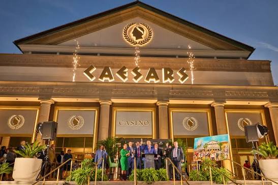 Caesars Entertainment (NASDAQ: CZR) Lands on Bear List as Debt Load Overshadows New Property Openings