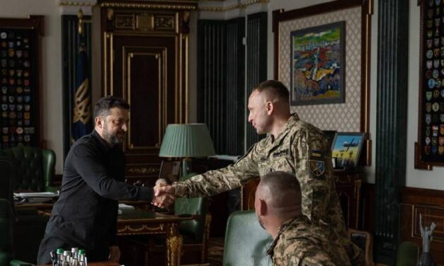 Ukraine Names Battle-Hardened General Mykhailo Drapatyi As New Commander-In-Chief Amid Political Turmoil