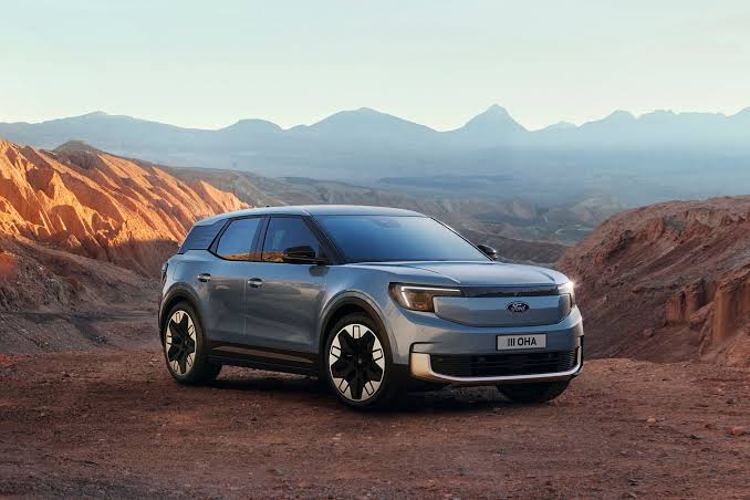 Ford (NYSE: F) Embeds Apple (NASDAQ: AAPL) Maps Directly Into Its $30,000 Universal EV Platform Starting In 2027
