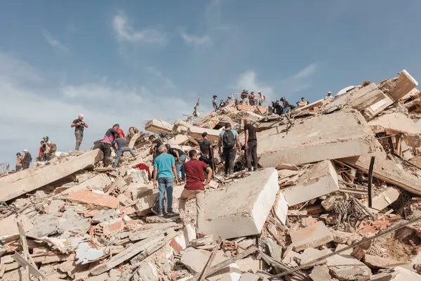 Venezuela’s Earthquake Death Toll Climbs Past 2,000 As Humanitarian Crisis Deepens One Week On