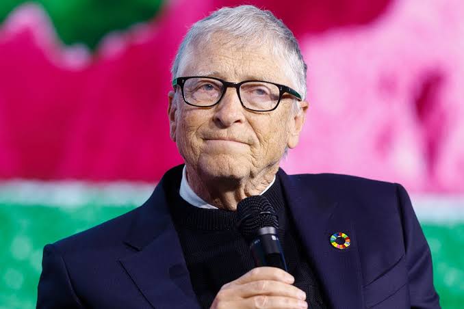 Microsoft (NASDAQ: MSFT) Co-Founder Bill Gates: AI Global Governance Talks More Difficult Than Cold War Nuclear Negotiations